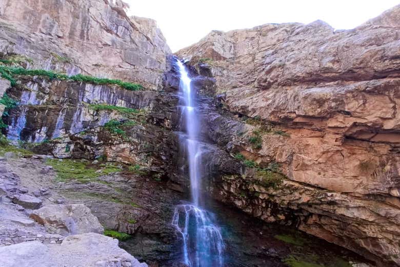 Tamsoult waterfall 