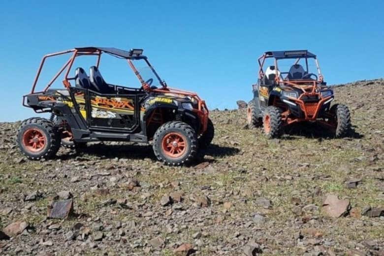 Vehículos buggy en el Alto Atlas marroquí